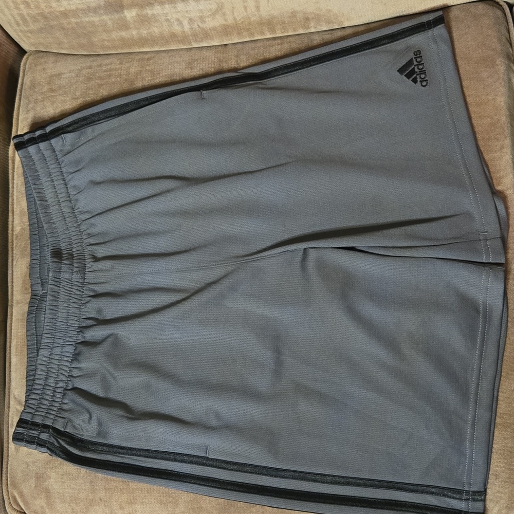 ADIDAS Boys 3 Piece Bundle Gray Blue Athletic Shorts Tee Shirt Size XL - Picture 3 of 4